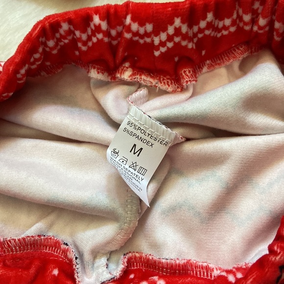 Absolutely cozy cabin shortie pjs in size M - Picture 14 of 14